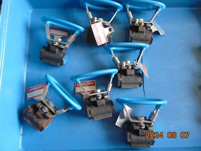 1 Jamesbury 3/8” Ball Valve THREADED  2000 CWP OVAL HANDLE TOP GROUNDED CF8M - Image 1 of 4