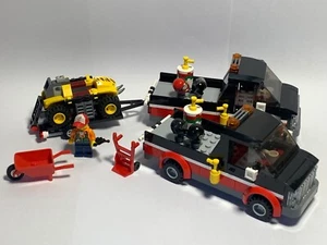 LEGO ORIGINAL TEILE - MY DESIGN - Car Service Einheit = 3 Autos + 1 Figuren + Acc - Bild 1 von 4