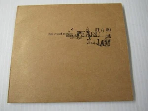 PEARL JAM - 01/6/00 - The Point Theater, Dublin, Ireland - 2 CD - Live - Picture 1 of 3