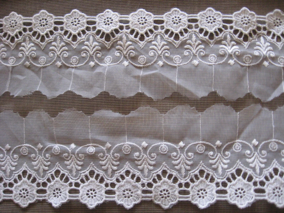 13 YDS LOVELY FLORAL COTTON EMBRDROIDERED ON NYLON TRIM  - Image 1 of 1