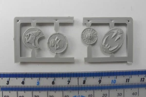 4 ESCUDOS ORCOS MERODEADORES Plástico Orcos Orrucos Ejército Escudo Piezas Warhammer 1990 X3aC - Imagen 1 de 2