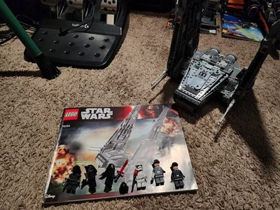 LEGO Star Wars: Kylo Ren's Command Shuttle (75104) Used / All Minifigs Included - Image 1 of 3
