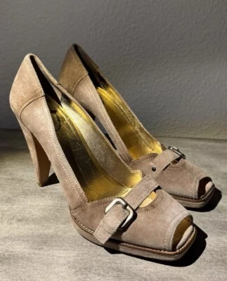 Zapatos de mujer PRADA Italian Peep Toe gamuza tacón alto zapatos de salón beige talla 39,5 EE. UU.-9 Foto 1 de 4