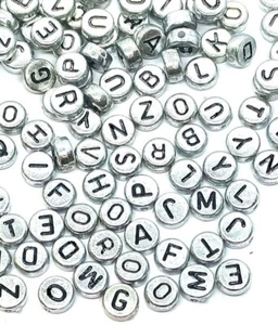 200pcs 7x4mm Plano Redondo Plata Variado Letras Acrílico Alfabeto Beads DIY Arte - Imagen 1 de 3