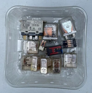 JOB LOT of assorted relays - Picture 1 of 10