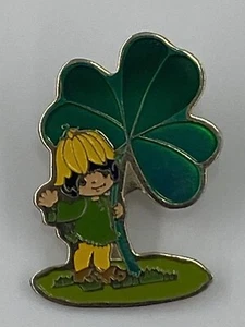 St. Patrick’s Day Child Holding Irish Clover Lapel Hat Pin Brooch - Picture 1 of 4