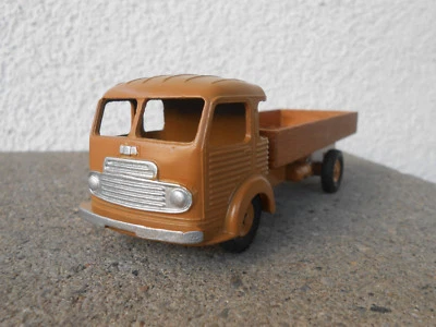 " Simca Cargo Pritsche " Dinky-Toys No. 33 ca. 1:43 braun-beige RAL 1011 - Bild 1 von 4