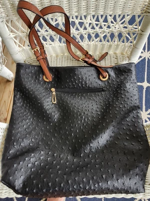 Bolso de Mano Scarleton Los Angeles Estampado de Avestruz Cuero Sintético Negro ¡Doble Correas! Foto 1 de 4