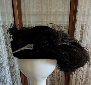 Vintage Art Deco Black Velvet Plume Feather Hat Rhinestone Crystal C Clasp Pin - Picture 1 of 14