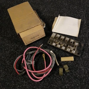 1973-1987 GMC Chevrolet Pickup Fuse Junction Block Wiring 2233702 NOS OEM - Picture 1 of 7