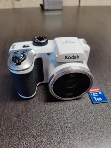 Kodak Pixpro AZ251 obiettivo zoom HD bianco 25x IS fotocamera digitale grandangolare TESTATA - Foto 1 di 10