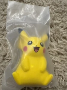 Squishy Pikachu Pokemon Juguete Paldea Aventura Cofre Promo Set - Imagen 1 de 1