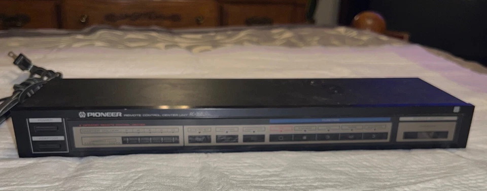 Pioneer Rc-760 Remote control center unit (no remote) Untested But Does Power Up - Image 1 of 4