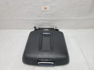 Chevrolet Suburban 2015-2020 consola central reposabrazos tapa cubierta de moldura OEM negro - Imagen 1 de 6