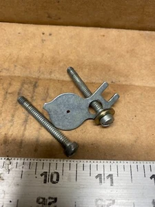 Bulloni carburatore usati e strozzatore da motosega modello artigianale 358.353 671 - Foto 1 di 6