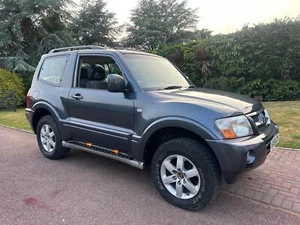 2005 Mitsubishi Shogun 3.2 DI-D Elegance 3dr,LONG MOT,NEW SERVICE,GLASS ROOF,FUL - Picture 1 of 20