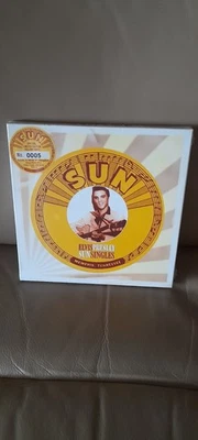 Sun Singles [Limited Yellow Vinyl] by Elvis Presley no 0005 (Record, 2000) - Image 1 of 2