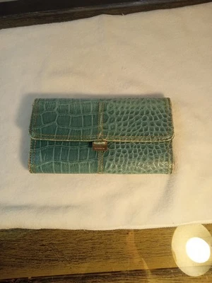 Cartera de cuero verde Lizlaborne Foto 1 de 4