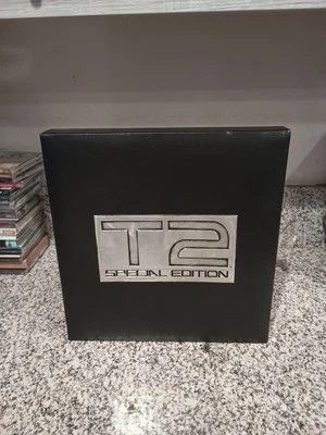 Terminator 2 Judgment Day Special Edition LaserDisc Box Set - Image 1 of 4