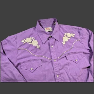 Camisa a Presión Ely Diamante Perla M Púrpura Bordada Floral Estilo Occidental - Imagen 1 de 8