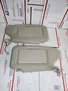 07 - 13 NISSAN ALTIMA COUPE SUN VISOR DRIVER PASSENGER PAIR GRAY W/ LIGHTS - Picture 1 of 12