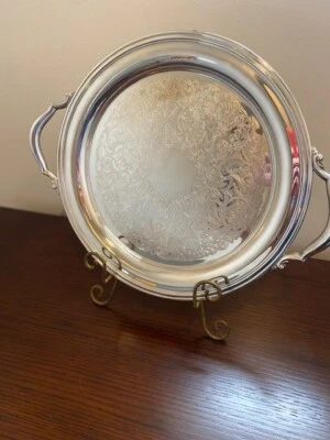 Oneida Ridgewood Silverplate Embossed 14.5" Round Serving Tray with Handles - Image 1 of 4