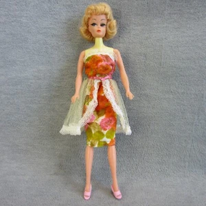 Vintage Fashion Doll Marlo Flip Mitzi Barbie clone ciglia radicate Hong Kong - Foto 1 di 13