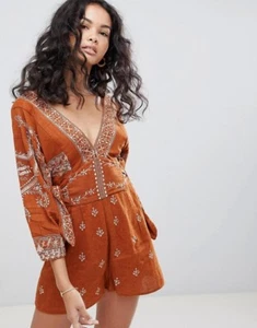 Pagliaccetto Free People Azalia marrone caramello ricamato Boho Festival $148 L (M) nuovo con etichette - Foto 1 di 6