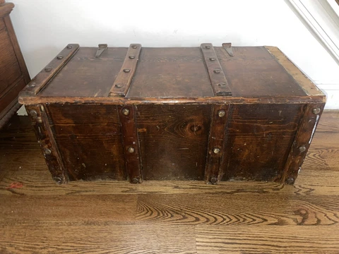 Vintage Mid Century Wooden Hope Chest Trunk With Braided Rope Handles Cover