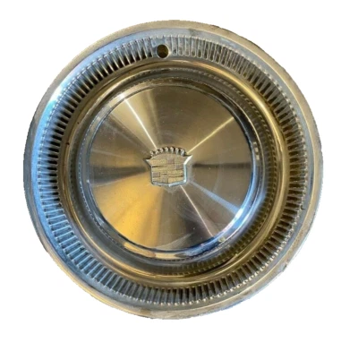 74-76 CADILLAC FLEETWOOD/DEVILLE 15" TAPACUBOS CUBIERTA DE RUEDA P/N 3516097 FABRICANTE DE EQUIPOS ORIGINALES PIEZA GM Foto 1 de 4