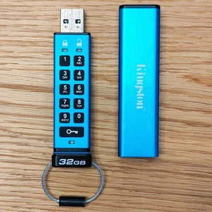 Kingston IRONKEY KEYPAD 32GB Chiavetta USB Cifrata Crittografata Password Chiave - Photo 1/2