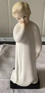 Royal Doulton ~ “Darling” ~ HN 1985 ~ Lovely Vintage Figurine ~ Approx 5” Tall - Picture 1 of 3
