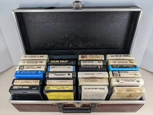 Lot of 23 Country 8 track tapes & Storage Case Hank, Willie, Merle, Waylon, More - Picture 1 of 12