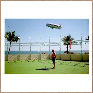 SIGNED - JOEL MEYEROWITZ - MAN AND BLIMP FLORIDA, 1968 LTD  6 x 6" MAGNUM PRINT - Picture 1 of 2