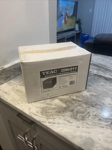 NEU!! Teac schwarz 1 zu 1 8M Puffer Speicher Stand-Alone 16x CD/DVD Vervielfältiger DVW/D - Bild 1 von 3