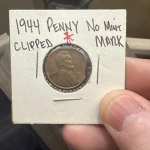 Mint Error Copper Lincoln Wheat 1944p Clipped Planchet 1C CENT ERROR COIN 1944 - Picture 1 of 5