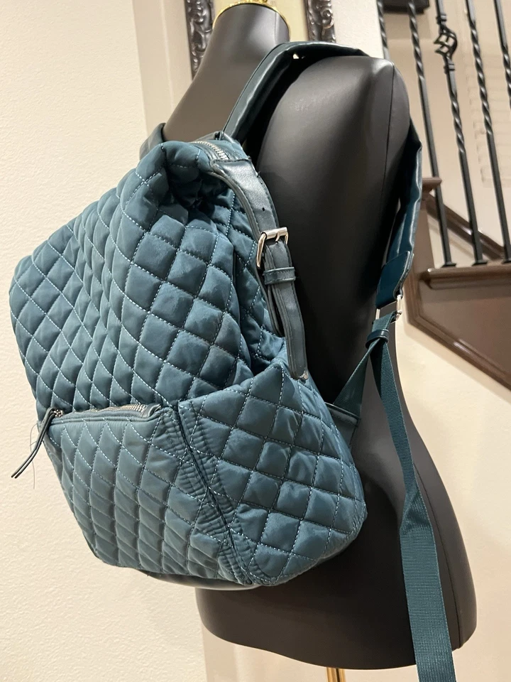 Tommy Bahama Verde azulado increíble mochila acolchada con bolsillos con cremallera para computadora portátil Foto 1 de 4