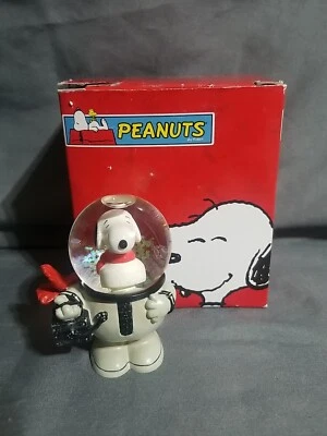Figura Mini Globo Peanuts Snoopy Astronaut Westland Difícil de Encontrar Sin usar, en Caja Foto 1 de 4