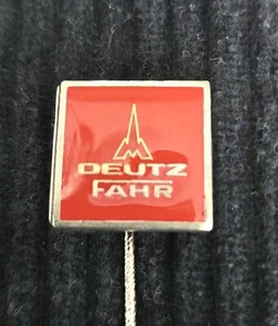 ➔ DEUTZ FAHR ➔ Pin / Anstecknadel *aus Sammlung* 16777 - Bild 1 von 1