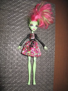 Modellino bambola vintage Venus Mcflytrap Gloom and Bloom Monster High - Foto 1 di 10