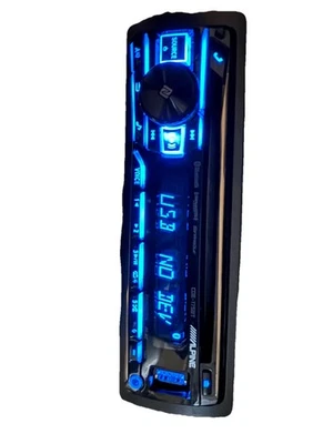 Alpine CDE-175BT CD/USB Receiver with Bluetooth - Image 1 of 3