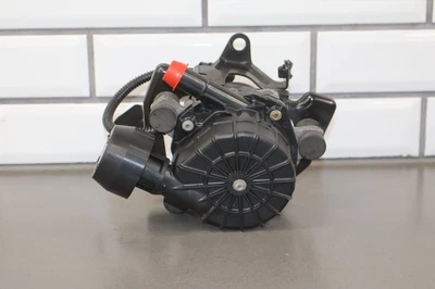 Bomba de inyección de aire secundaria OEM Lexus GX460 10-13 con soporte 176100C040 Foto 1 de 4