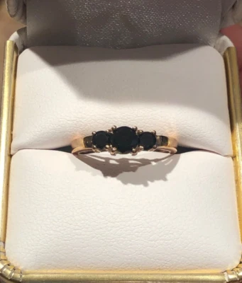 Anillo de diamantes NEGRO redondo de 3 piedras de oro amarillo de 10 k ¡HERMOSO! NUEVO Foto 1 de 4