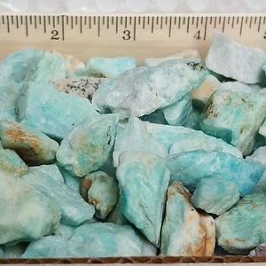 1/4 lb Cristales de piedras preciosas verdes amazonita áspera Piedra Gema Roca Especímenes - Imagen 1 de 3
