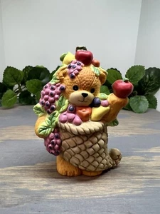 Vintage 1990 Lucy Rigg Lucy & Me Enesco Füllhorn der Früchte Bär Porzellan - Bild 1 von 6