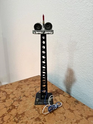 Vintage Made in USA Model Railroad Dual Searchlight Tower – O Gauge 12" - Image 1 of 4