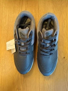 THESTRON Herren Golfschuhe Wasserdicht Atmungsaktiv ohne Spikes Neu Gr. 41 - Bild 1 von 6