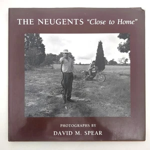 The Neugents Close to Home signiertes Hardcover Buch David Spear 1993 - Bild 1 von 24