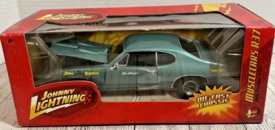 JOHNNY LIGHTNING 1968 Pontiac GTO 1:24 DIECAST CHASSIS Muscle Car R37 LTD ED - Image 1 of 4