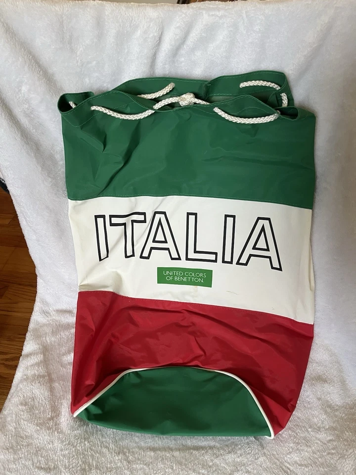 Bolso con cordón vintage United Colors of Benneton Italia Foto 1 de 4